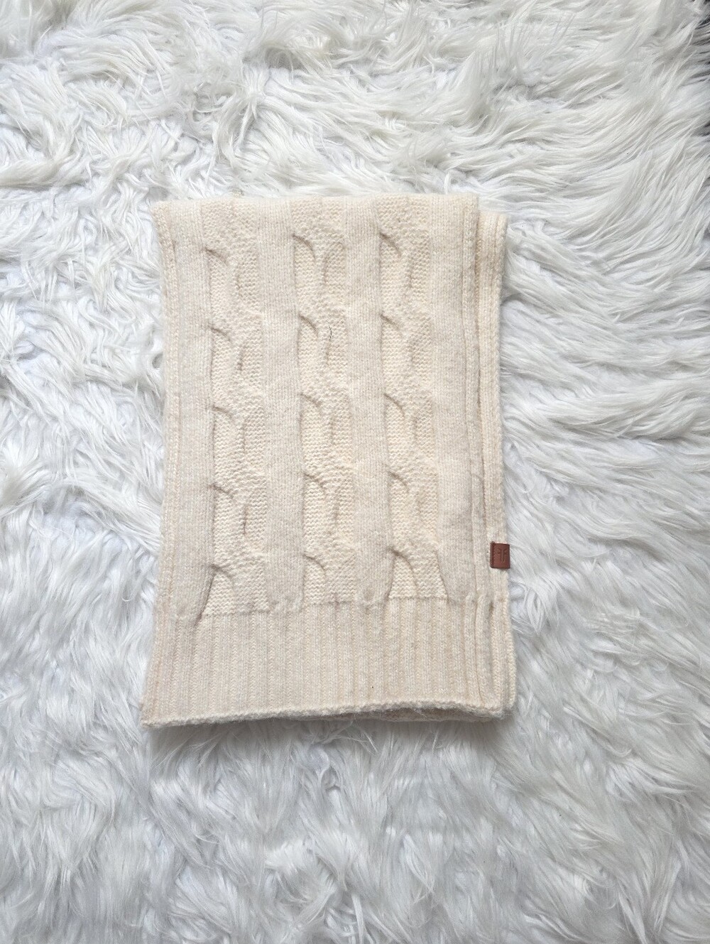 Frye Neutral Cable Knit Cream Scarf